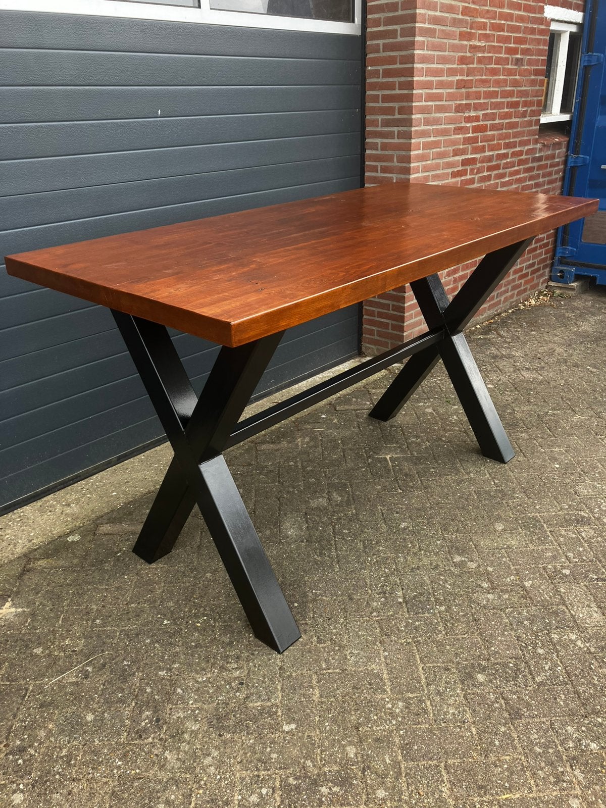 Flinke robuuste statafel, Ophalen, Zo goed als nieuw