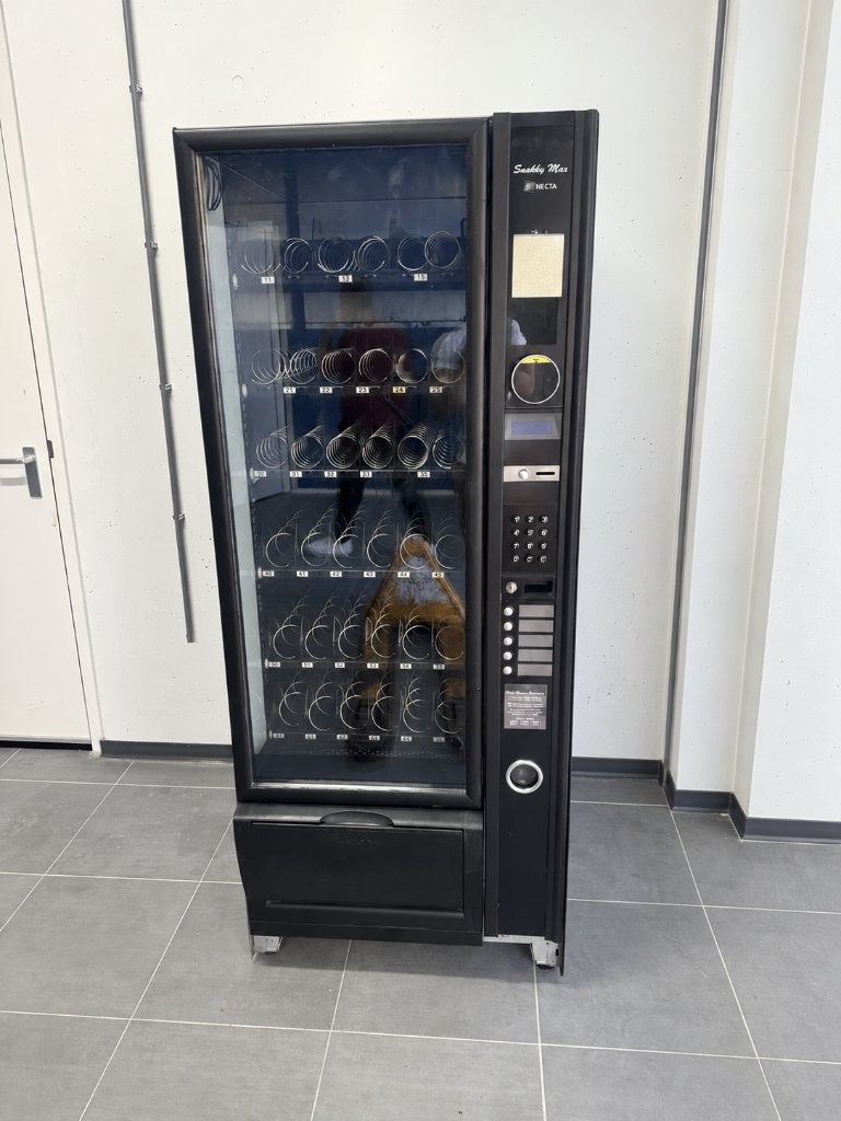 Necta Snakky Max snack- en drankautomaat met Nayax, Ophalen of Verzenden, Zo goed als nieuw