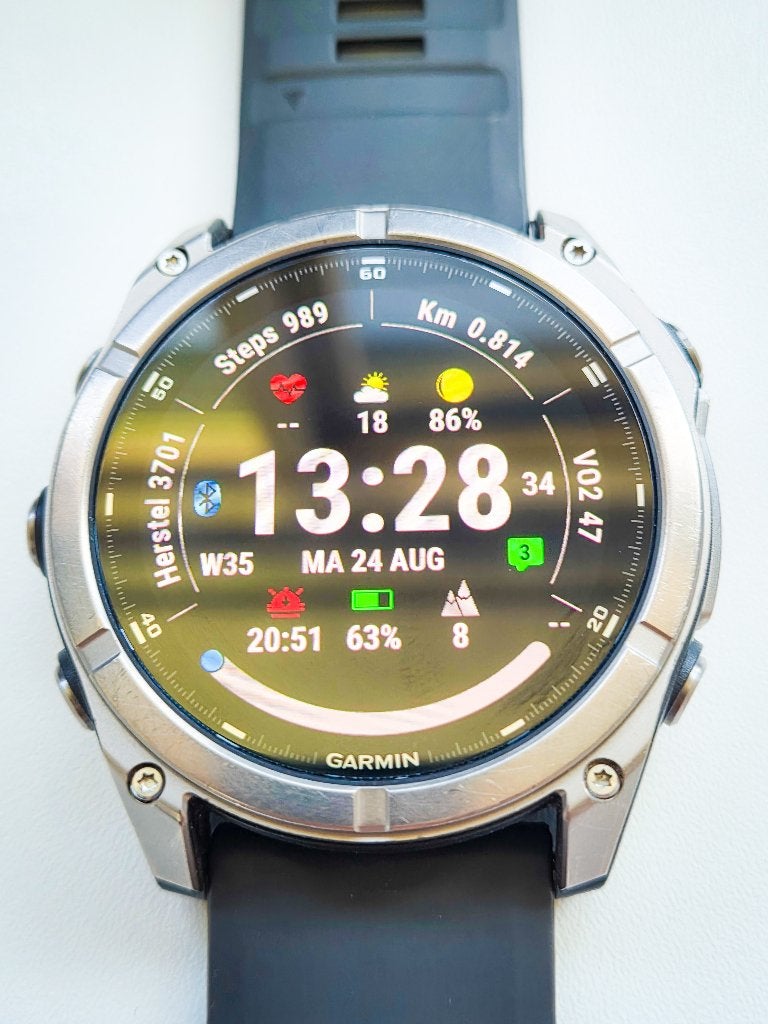 Garmin Fenix 8X 51mm Sapphire Titanium Amoled met bon, Ophalen, Carmin, Zo goed als nieuw, Waterdicht
