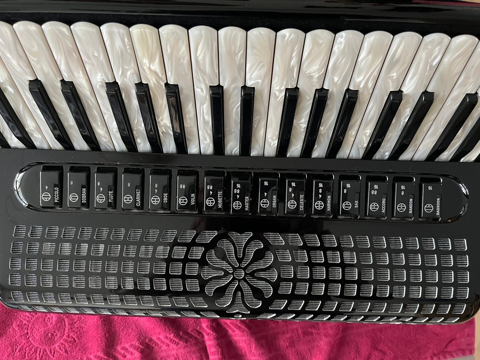 Cassotto Accordeon, Luciano Serenellini, Muziek en Instrumenten, Accordeons, Gebruikt, Met koffer, Toetsaccordeon, 120-bas