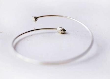 Lotus in open verzilverde armband, Ophalen of Verzenden, Nieuw, Zilver, Zilver