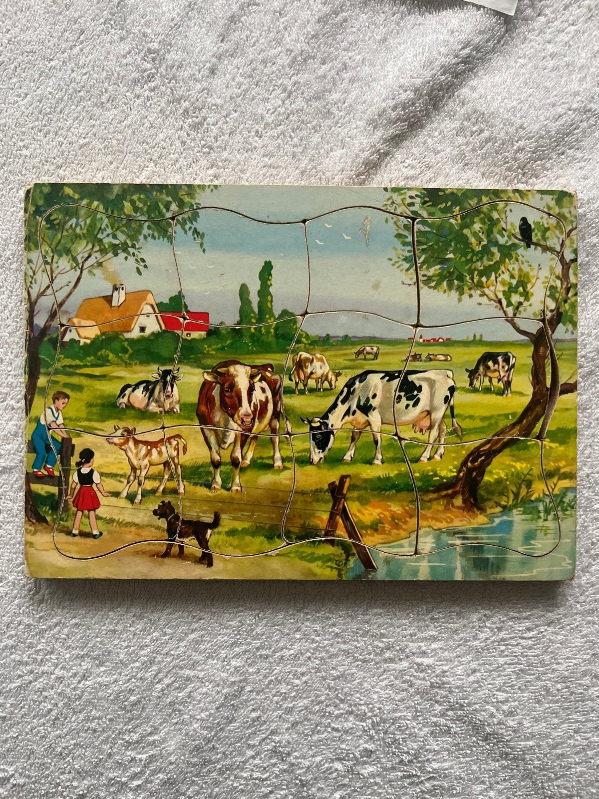 Vintage houten puzzel met boerderijtafereel en koeien, 2 tot 4 jaar, Gebruikt, 10 tot 50 stukjes, Ophalen of Verzenden