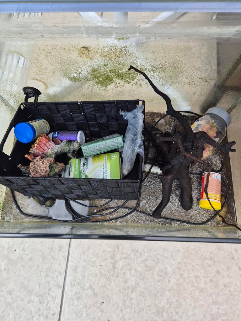 Aqarium te koop! (Compleet met spullen), Dieren en Toebehoren, Ophalen, Zo goed als nieuw, Leeg aquarium