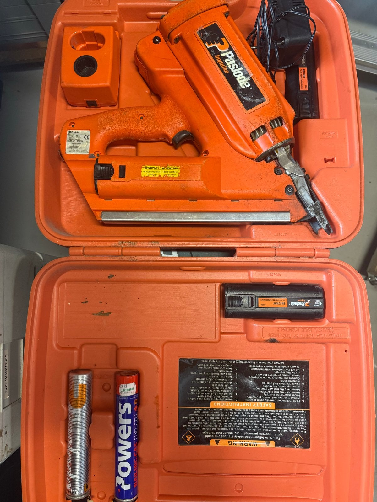 Paslode Impulse IMCT Accu Framing Nailer - 2 stuks, Ophalen, Gebruikt, Tacker/nietmachine, Overige merken