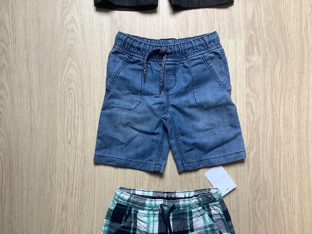 NIEUW leuke dunne korte blauwe spijkerbroek maat 128, Kinderen en Baby's, Kinderkleding | Maat 128, Ophalen of Verzenden, Nieuw