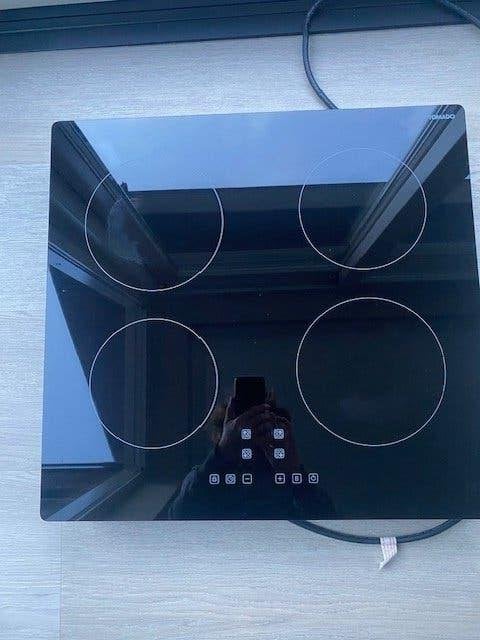 Tomado inductiekookplaat - 1 fase plug&play Touchbediening, Witgoed en Apparatuur, Kookplaten, Ophalen, 4 kookzones, Zo goed als nieuw