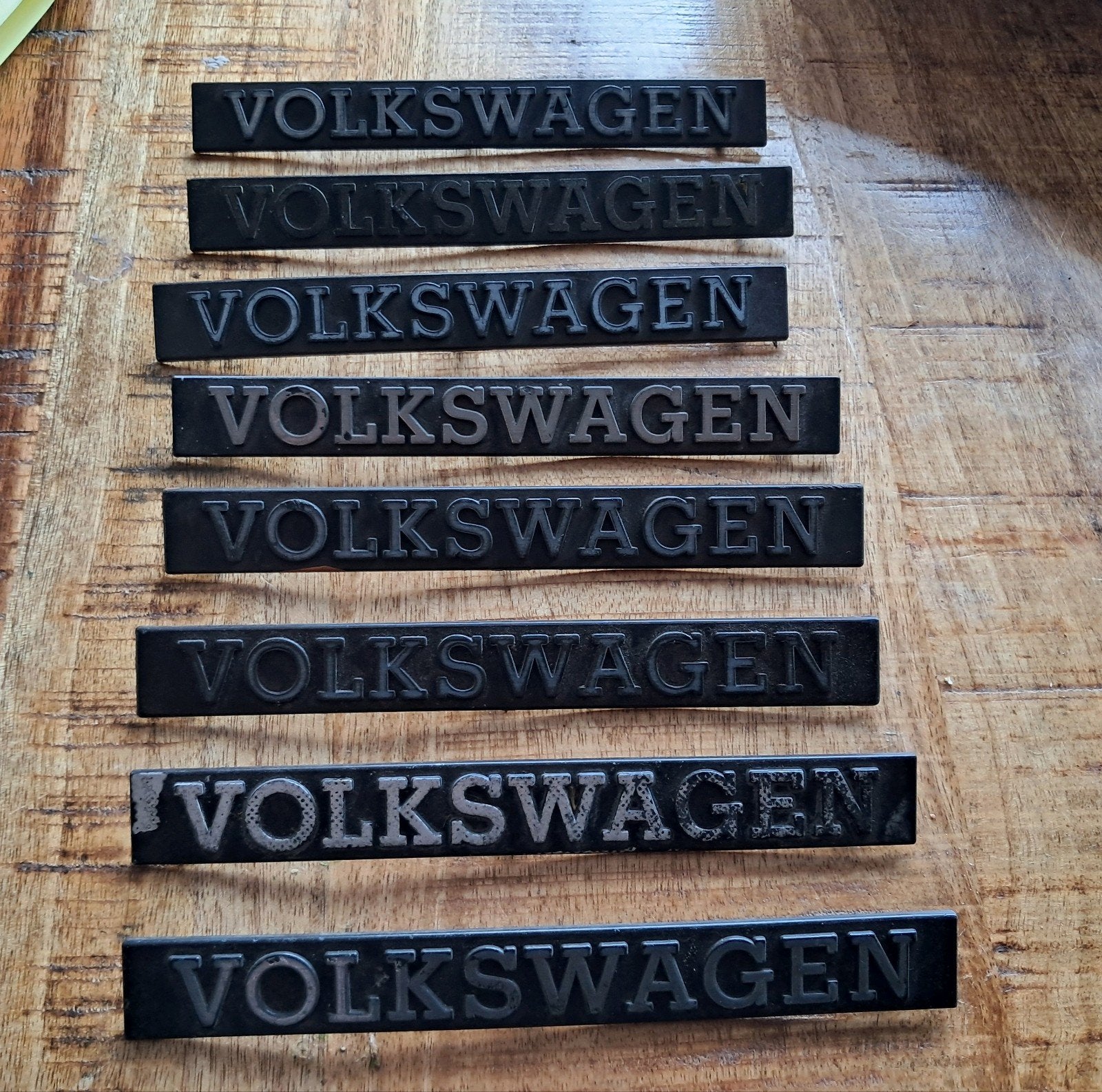 Volkswagen emblemen Golf 1 Jetta Scirocco €13.50 per stuk, Auto-onderdelen, Ophalen of Verzenden, Gebruikt