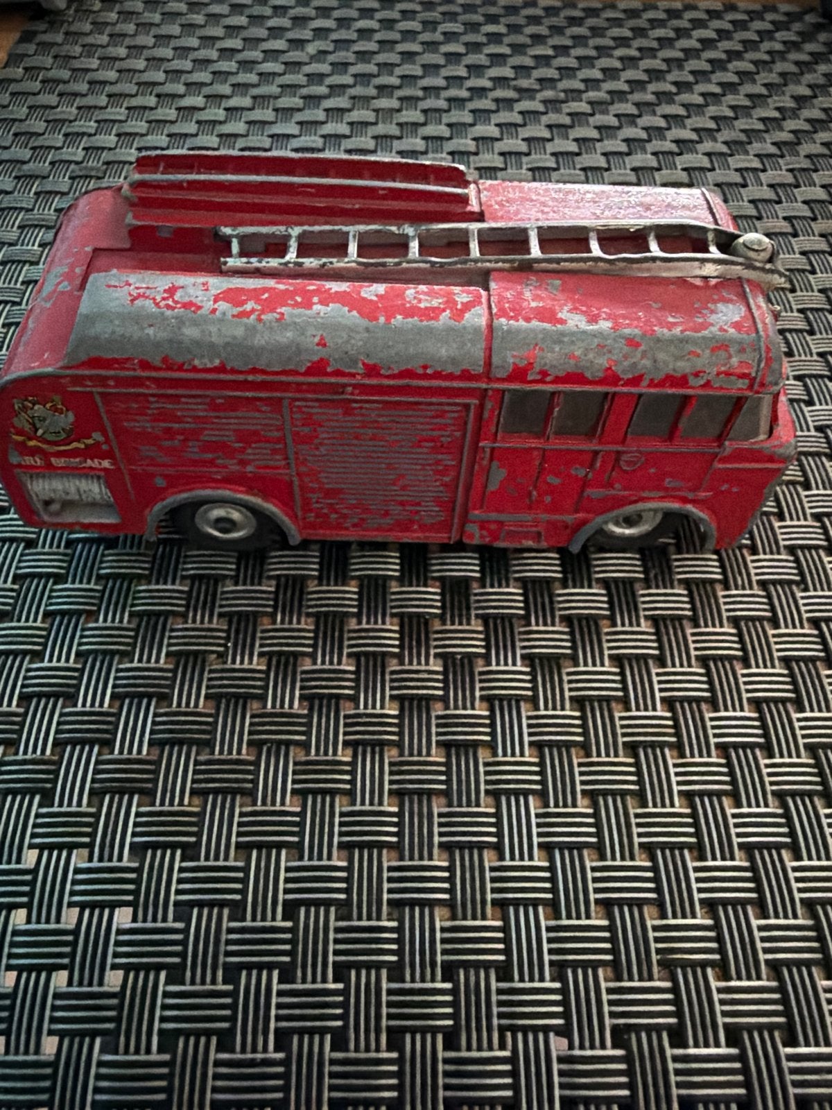 Vintage Dinky Toys Brandweerwagen - Made in England, Antiek en Kunst, Ophalen of Verzenden