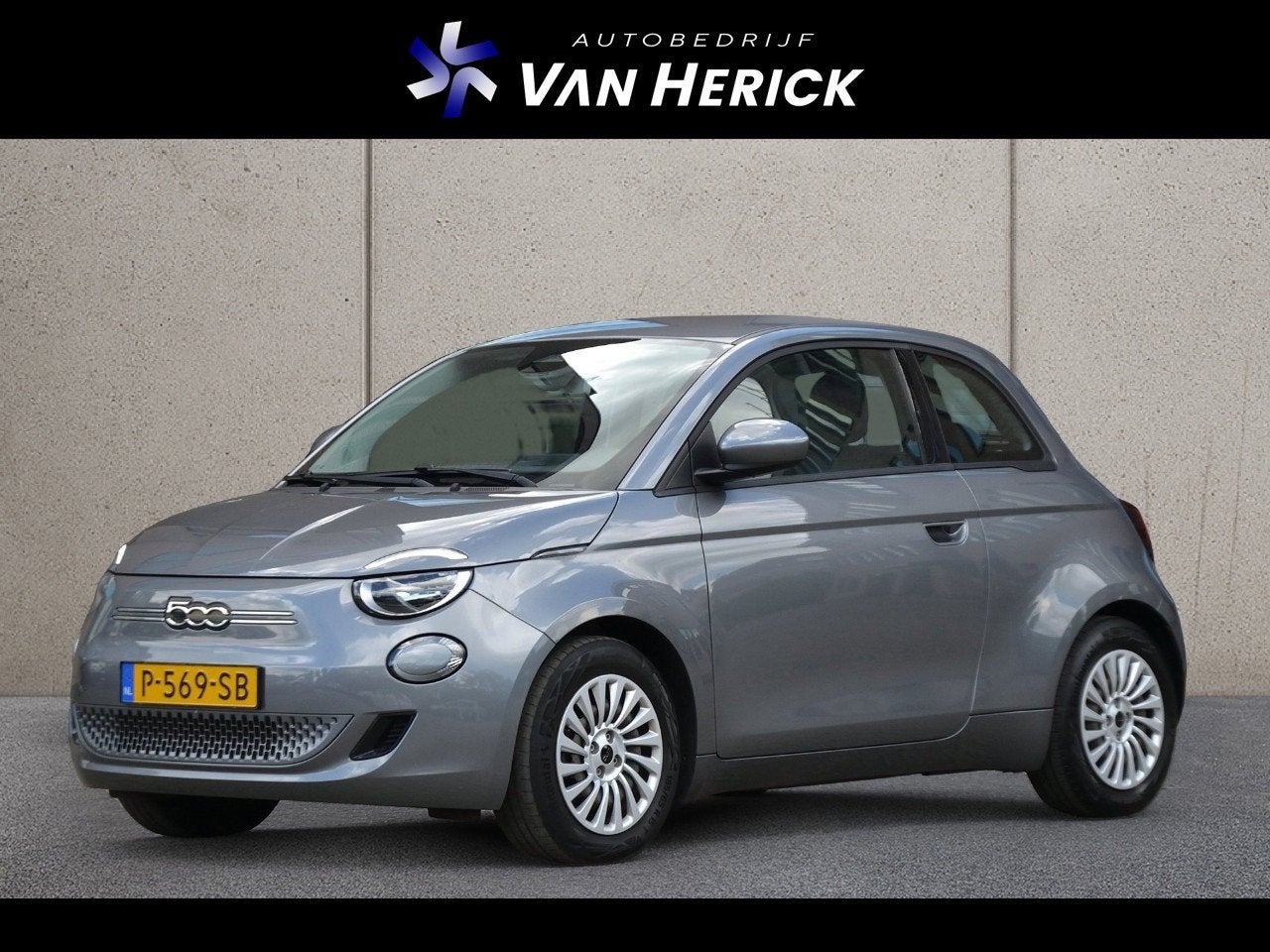 Fiat 500 Action 24 kWh | Carplay | Draadloze telefoonlader |, Stof, Zwart, 95 pk, 4 stoelen