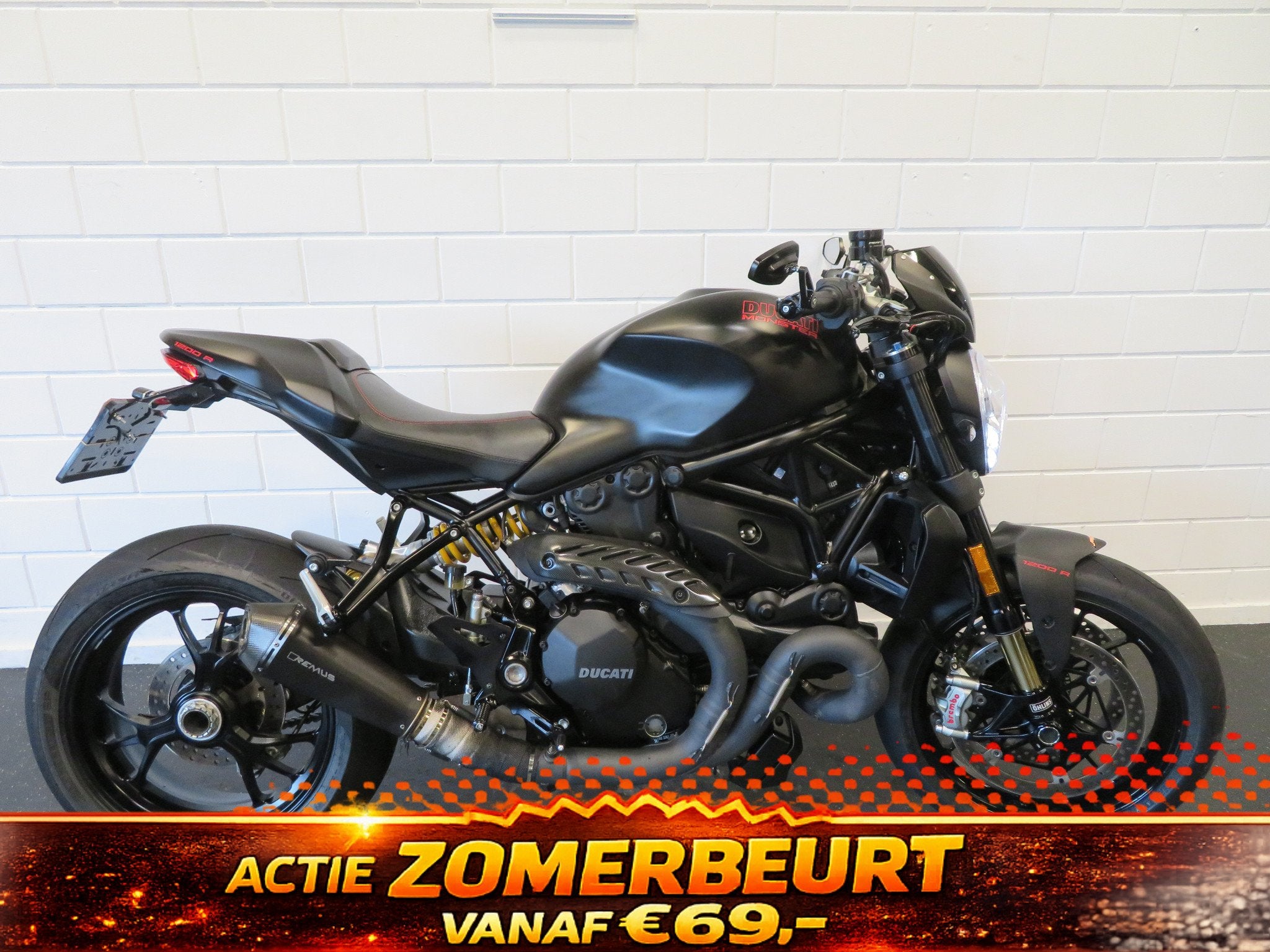 Ducati MONSTER 1200 R REMUS TOPSTAAT! (bj 2016), Motoren, Bedrijf, 1200 cc, Naked bike