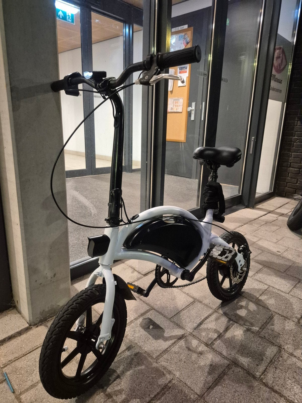 DYU D3F inklap E-bike, Ophalen