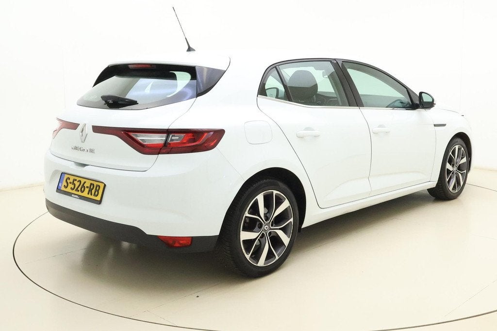 Renault Mégane 1.2 TCe Life 100pk | Stoelverwarming | Navig, Voorwielaandrijving, Gebruikt, Euro 6, 4 cilinders