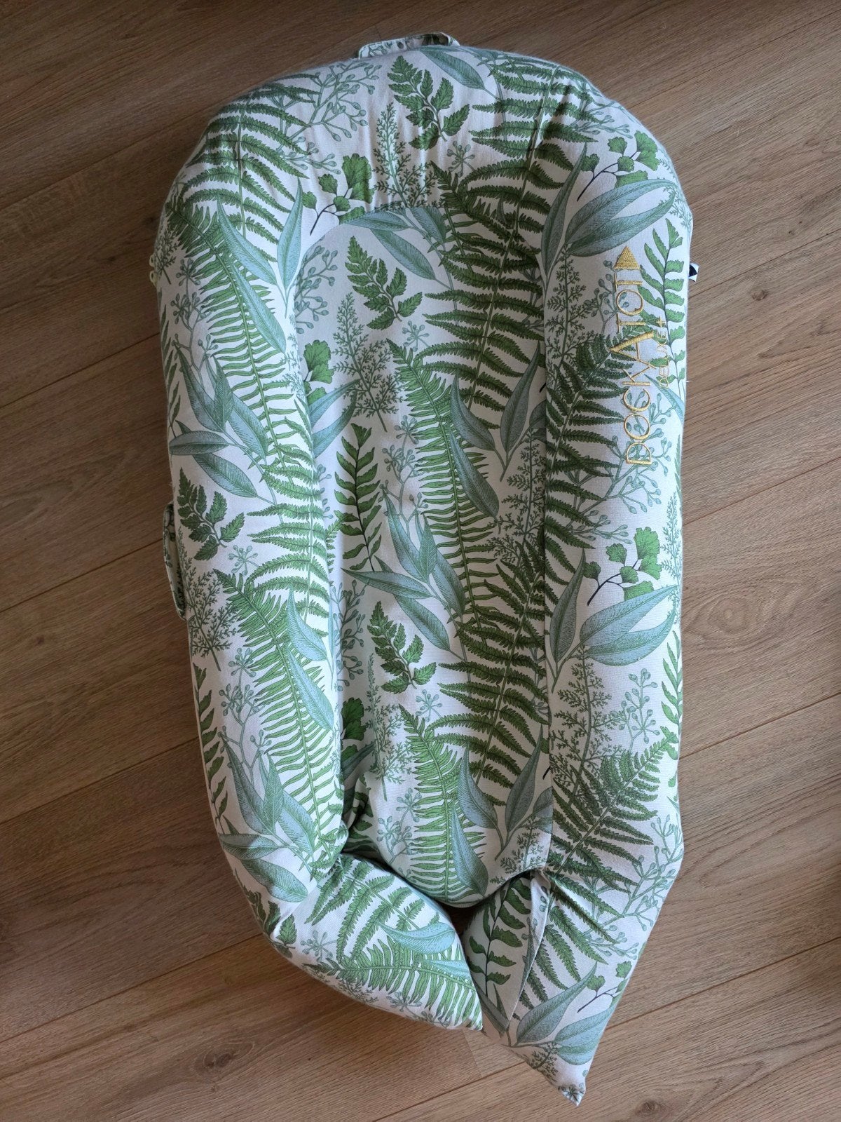 DockATot Deluxe babynestje met plantenprint, Ophalen, Zo goed als nieuw, DockATot