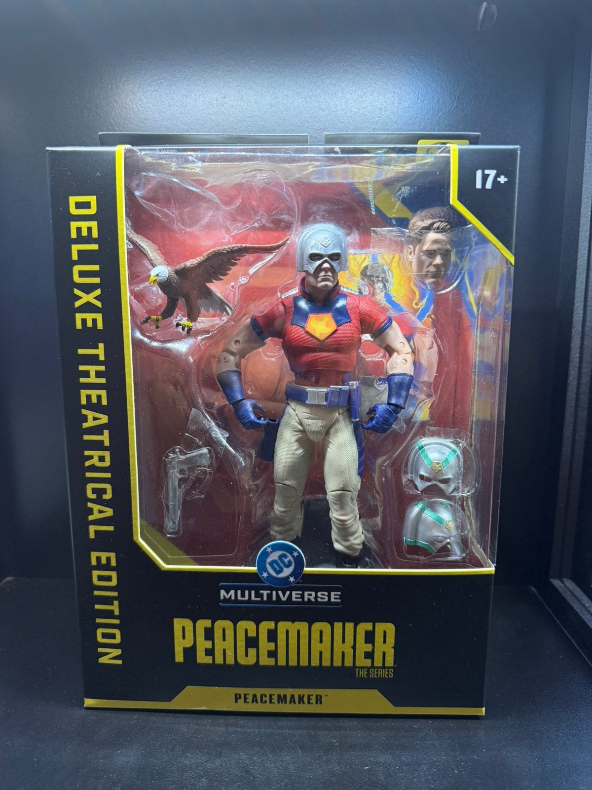 Mcfarlane Deluxe Theatrical Edition Peacemaker CUSTOM, Verzamelen, Overige generaties, Ophalen of Verzenden, Zo goed als nieuw