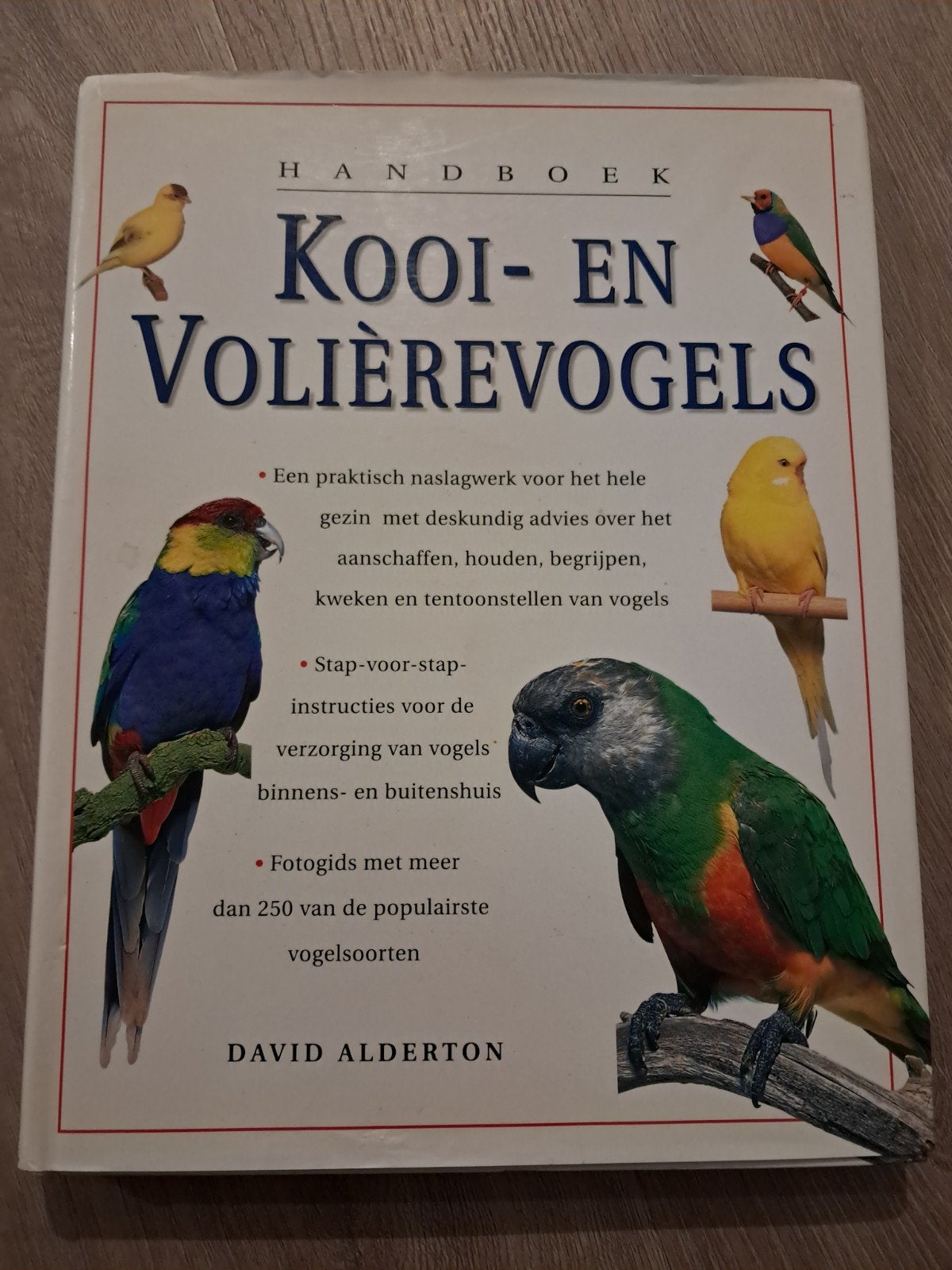 P: Handboek Kooivogels en Volièrevogels - David Alderton, Boeken, Ophalen of Verzenden