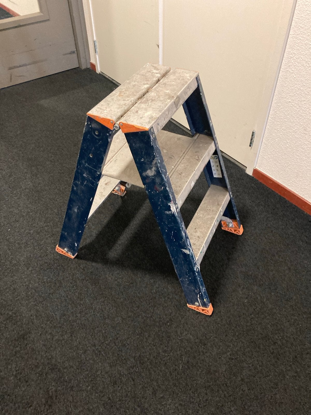 Gebruikte trap met 3 treden - Ideaal voor klusjes, Ophalen, Gebruikt, Trap, Minder dan 2 meter