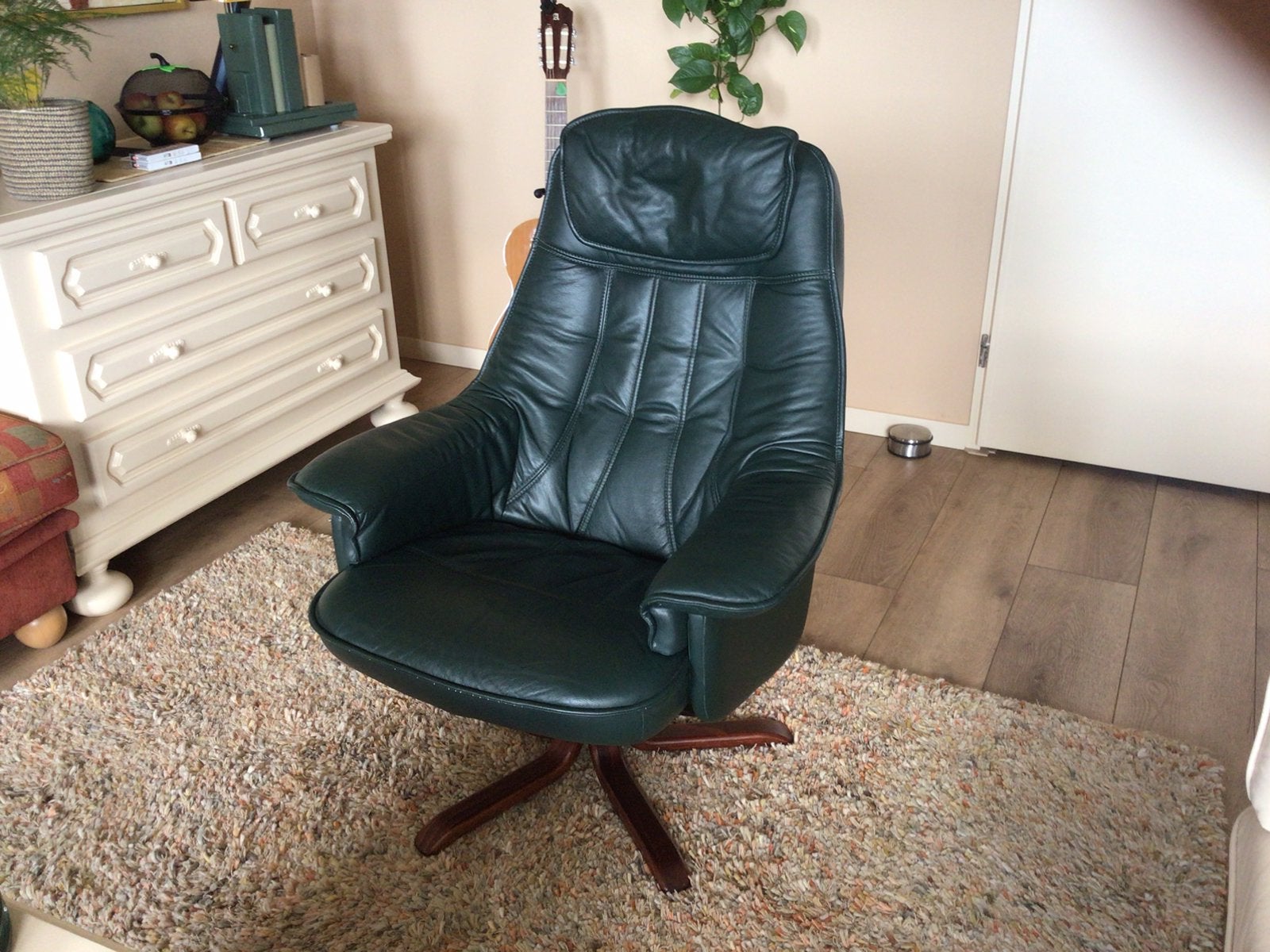 Leren draai fauteuil, Huis en Inrichting, Ophalen of Verzenden, Zo goed als nieuw, Minder dan 75 cm, 50 tot 75 cm