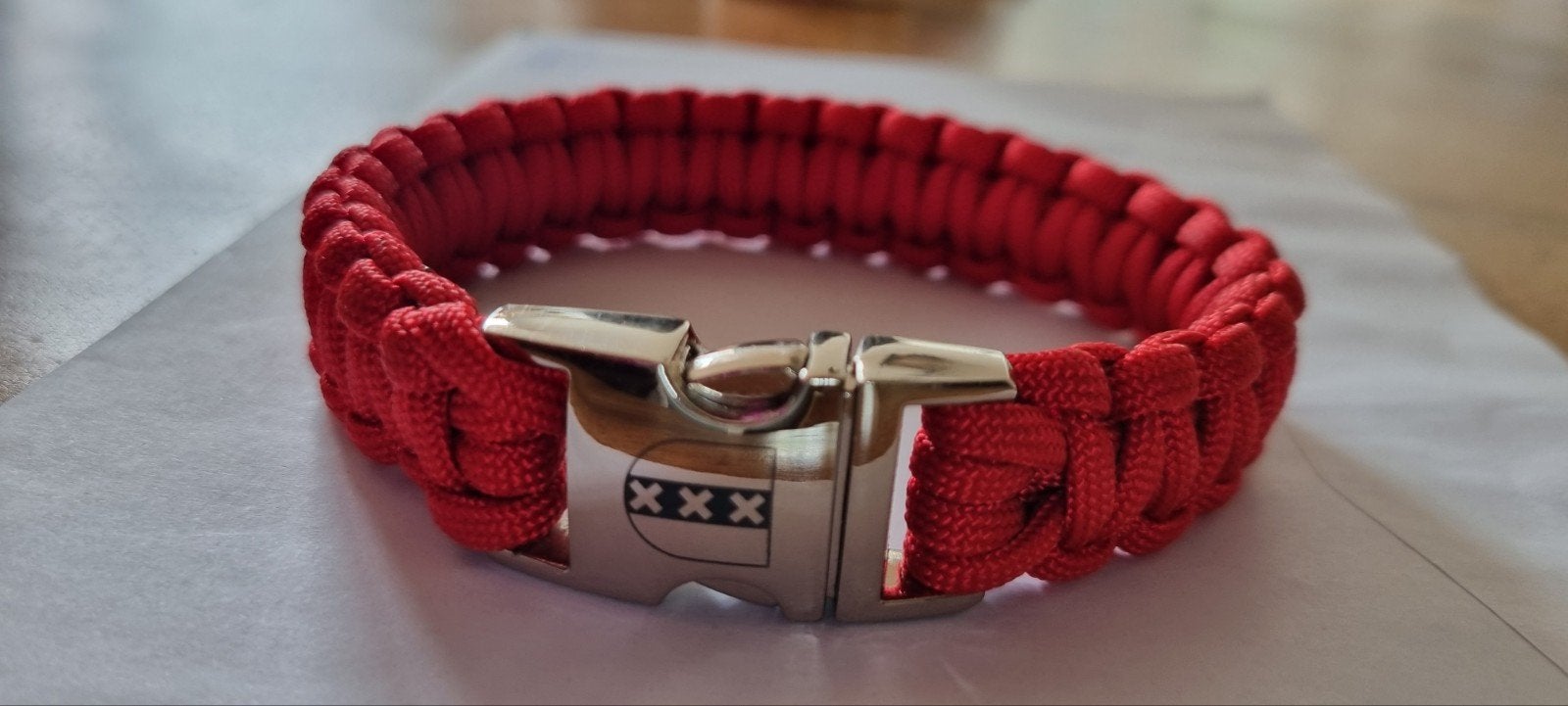 NIEUW !! XXL AMSTERDAM Paracord Rood Herenarmband armband XL, Ophalen of Verzenden, Nieuw, Rood, Overige materialen