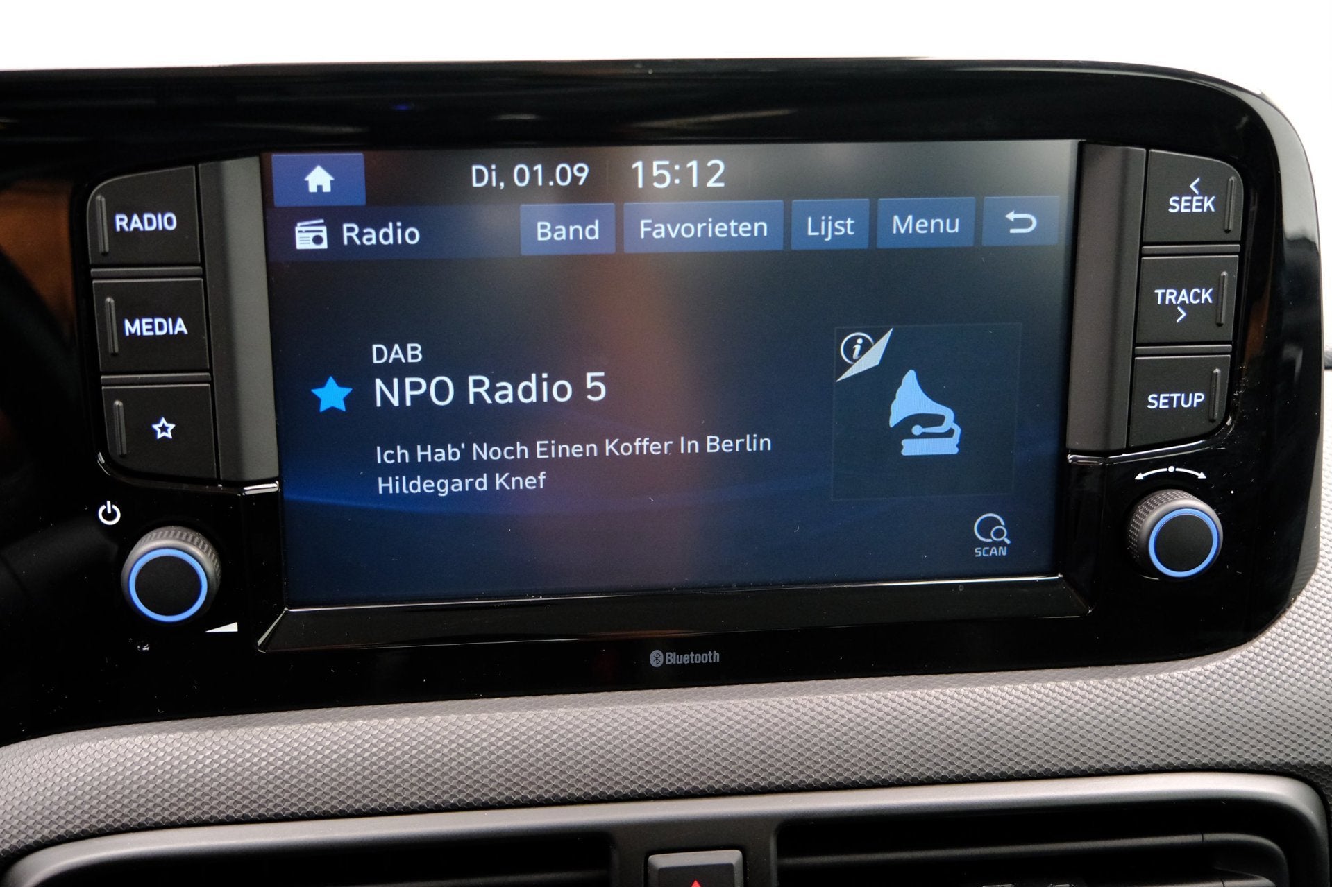 Foto 15 van Hyundai I10 1.0 Comfort Aut. 5-zits|Two-Tone|Airco|Trekhaak|