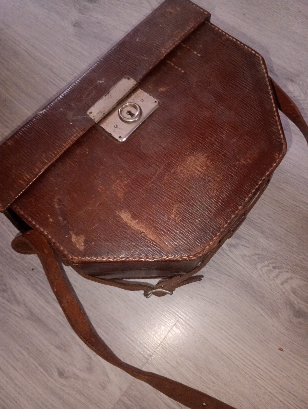 Vintage 8mm filmcamera met lederen tas, Audio, Tv en Foto, Ophalen, 8mm, Camera