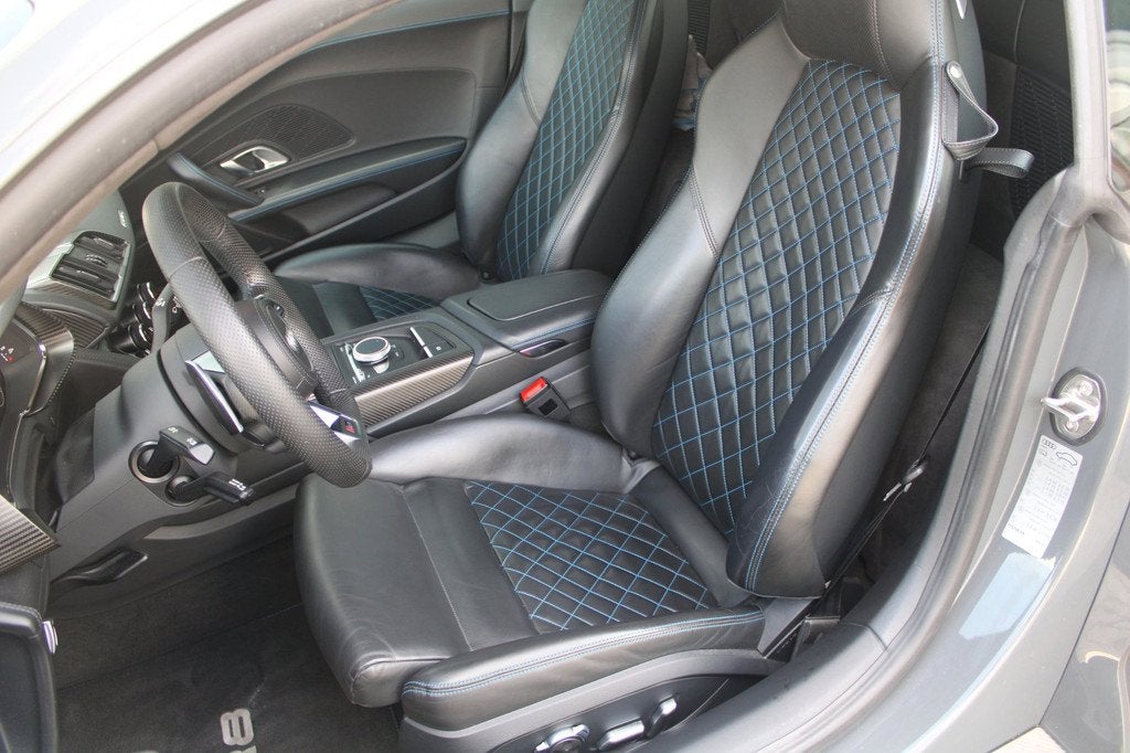 Audi R8 5.2 V10 FSI Quattro Plus 610pk | Audi Exclusive | PP, Auto's, Audi, Automaat, Zwart, 5204 cc, Bedrijf