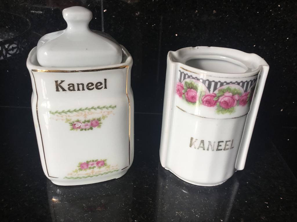 2 antieke kaneel potjes, Ophalen of Verzenden, Gebruikt, Overige materialen, Pot, Bus of Blik