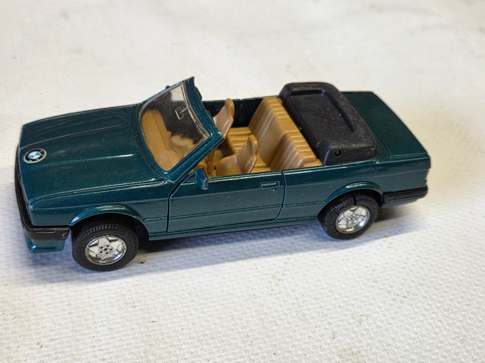 BMW E30 Cabriolet modelauto - Groen, Ophalen of Verzenden, Gebruikt