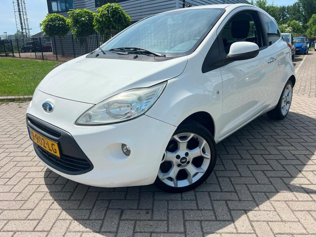 Ford Ka 1.2 Titanium X 2010 Airco Elektr Ramen LMV, Auto's, Voorwielaandrijving, Stof, Gebruikt, 4 cilinders