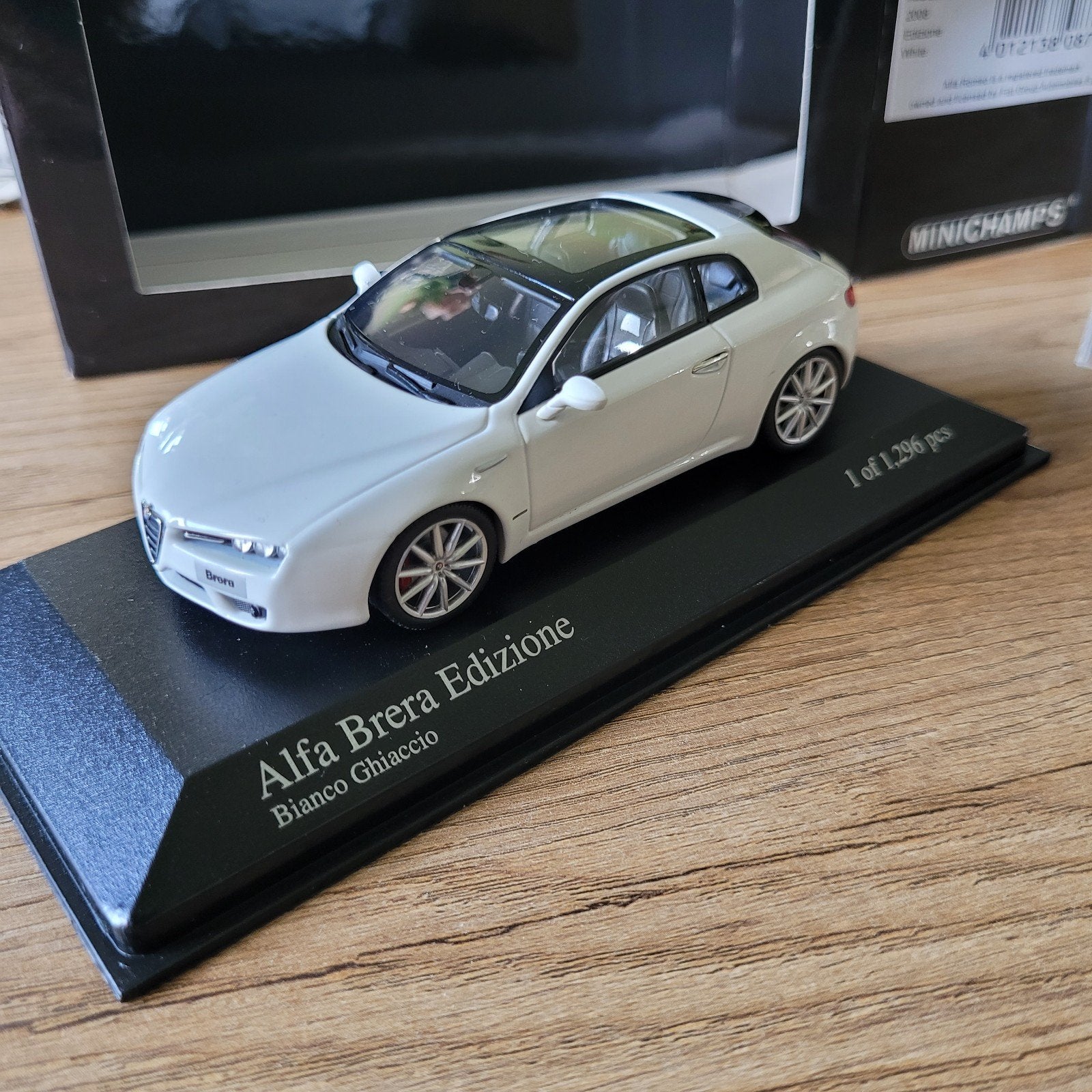 Alfa Brera Edizione 1/43 minichamps, Hobby en Vrije tijd, Ophalen of Verzenden, Zo goed als nieuw, Auto, MiniChamps