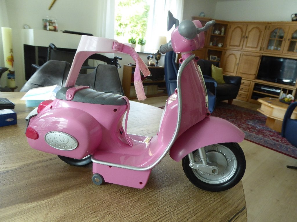 Baby Born, elektrische scooter., Kinderen en Baby's, Ophalen, Gebruikt, Meisje