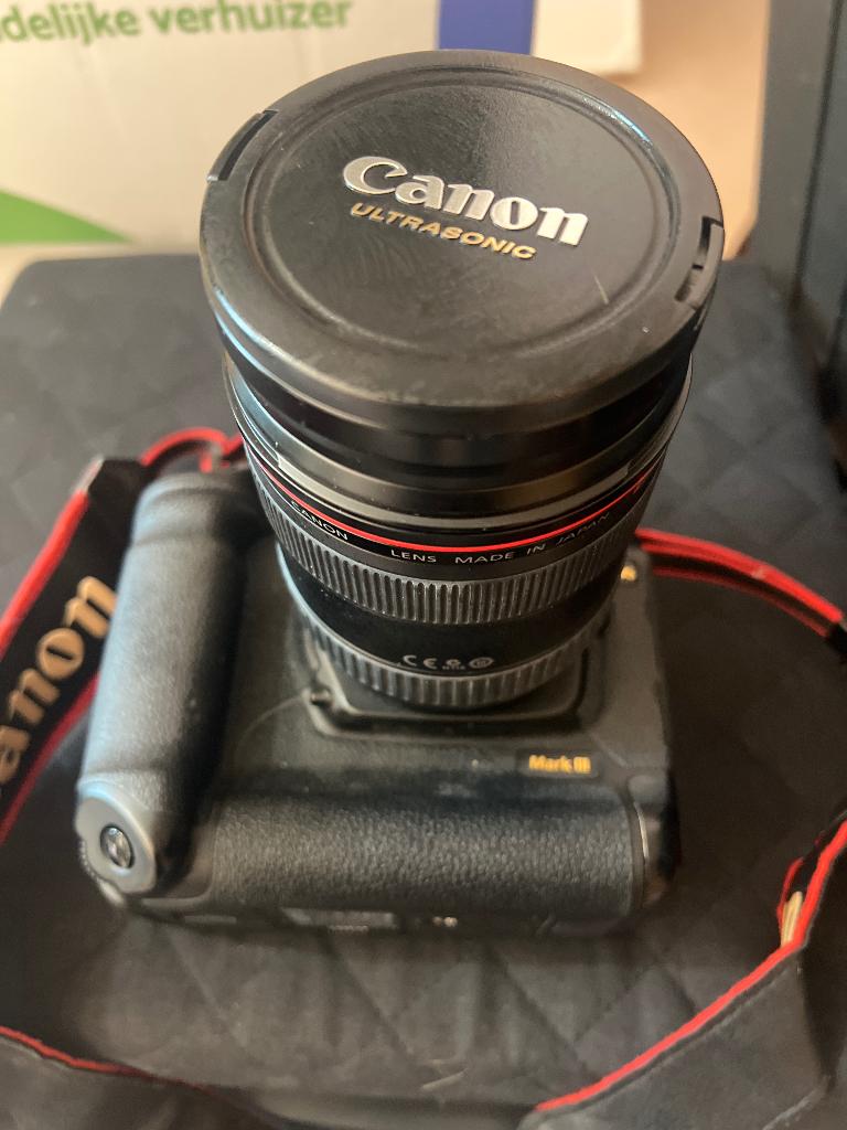 Canon EOS 1 MARK 3 met lenses , Peli koffer etc, Ophalen, Zo goed als nieuw, Canon, Geen optische zoom