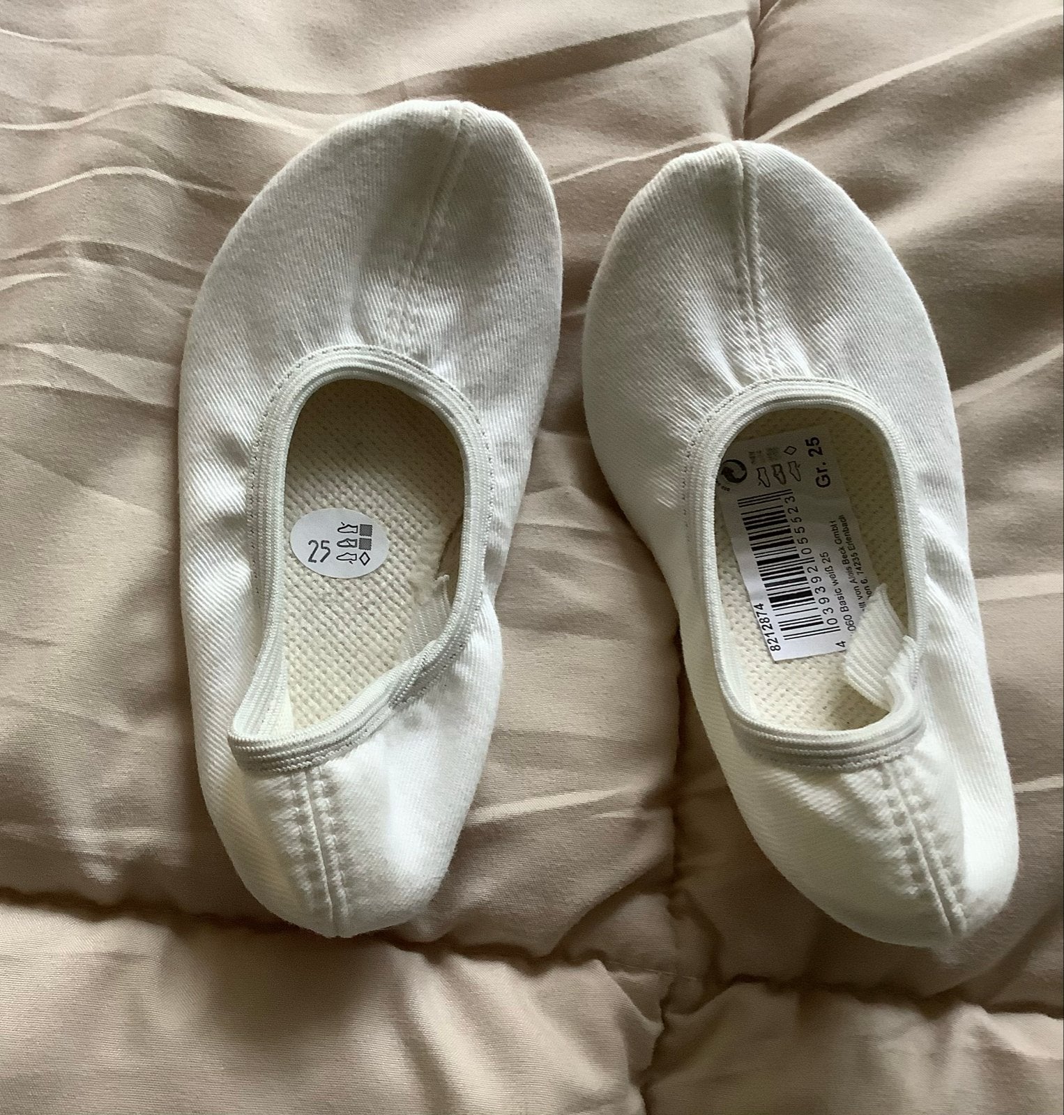 Witte turnschoentjes maat 25, Nieuw, Ophalen of Verzenden, Jongen of Meisje, Sportschoenen