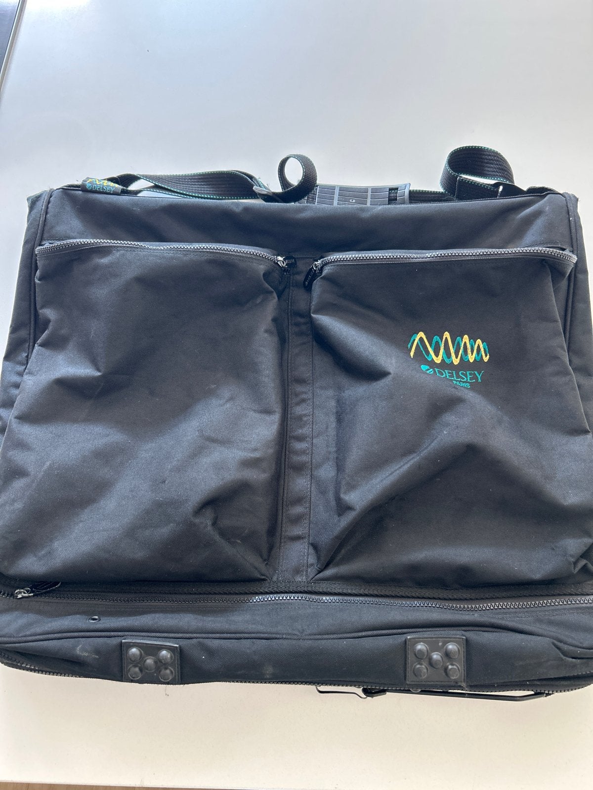Delsey Reistas voor Pak/Jurk - Perfecte Staat, 30 cm of meer, Verzenden, Zwart, Zo goed als nieuw