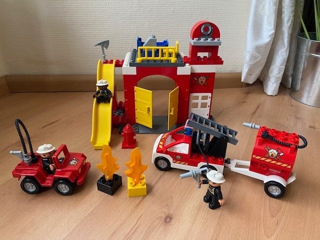 Duplo, brandweerkazerne, brandweerwagen auto vuur, set 6168, Gebruikt, Ophalen of Verzenden, Duplo, Complete set