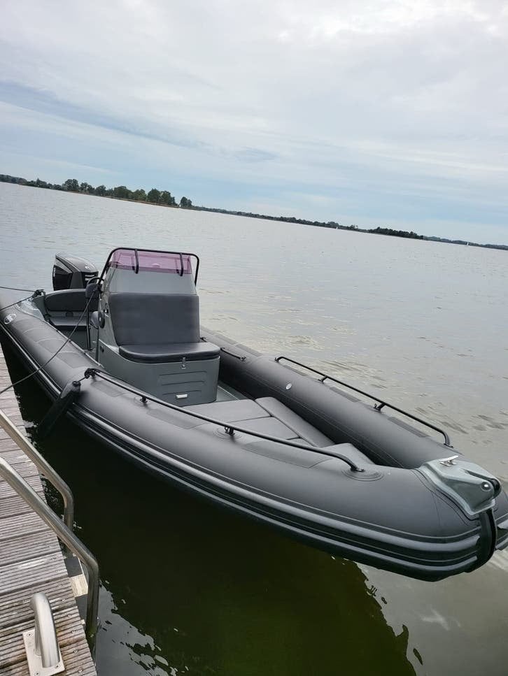 Infanta Racing 720M Navy Seals | 300 PK | Incl. trailer, Watersport en Boten, Zo goed als nieuw, 7 m, Ophalen, Polyester/glasvezel
