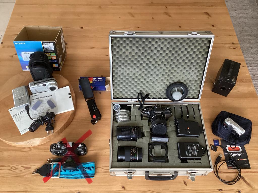 FOTOTOESTELLEN: YASHICA, SONEY, KODAK, HALINA, BOXCAMERA, Ophalen of Verzenden, Gebruikt, Overige merken