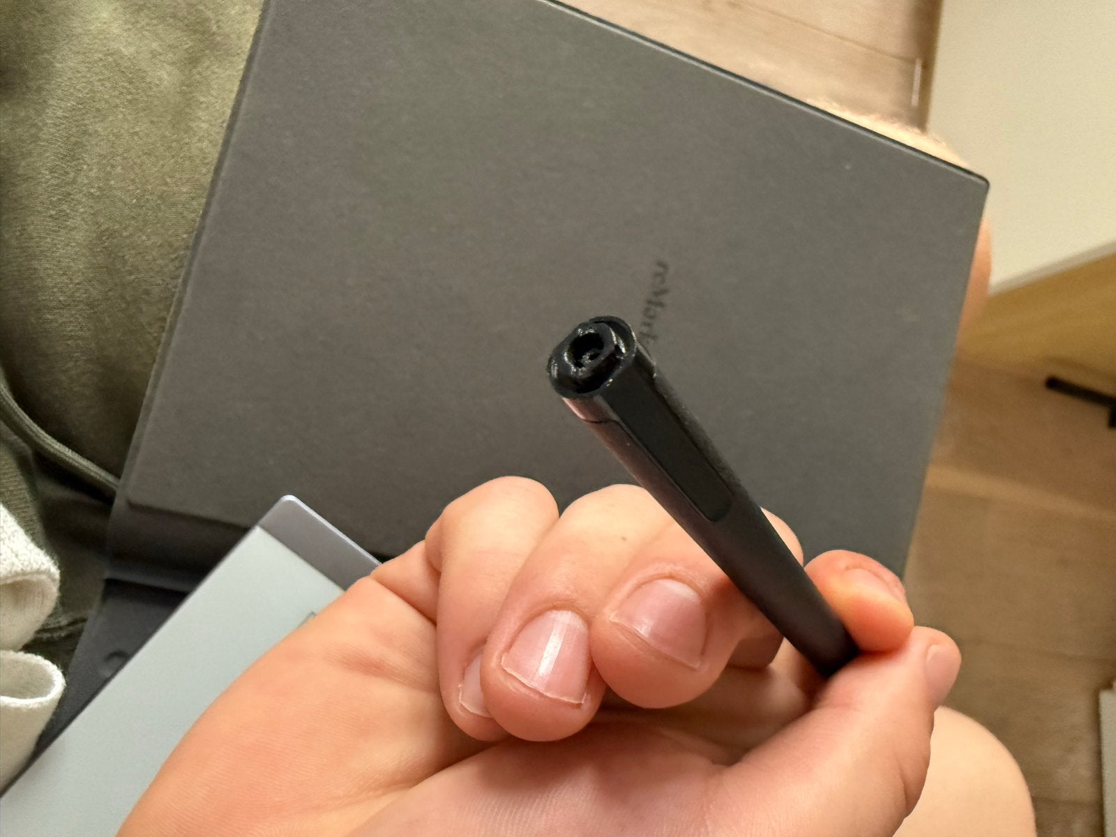 Remarkable 2 met hoes en pen (gumfunctie pen defect), Computers en Software, E-readers, Gebruikt, 10 inch of meer, 8 GB, Touchscreen