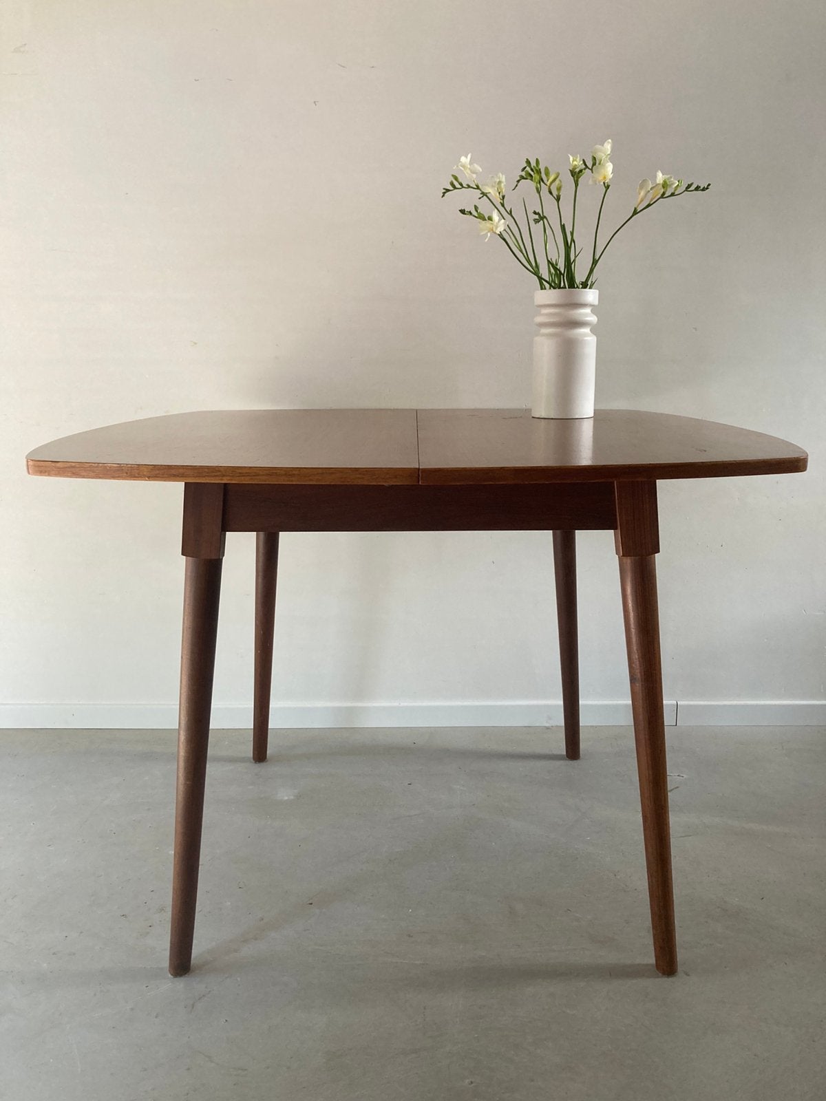 Midcentury vintage teak eettafel uitschuifbaar, Gebruikt, Ophalen of Verzenden, Vijf personen of meer, X