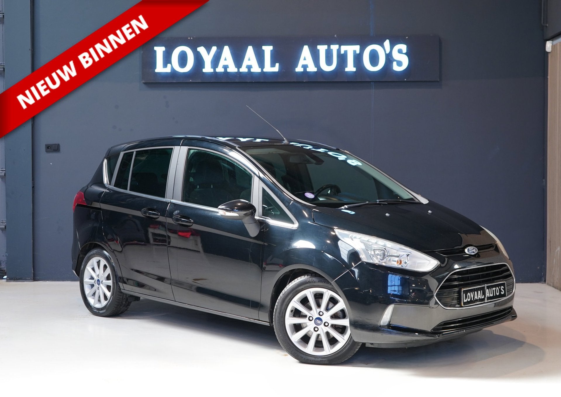 Ford B-Max 1.0 EcoBoost Titanium | TREKHAAK | CRUISE | AIRCO, Auto's, Voorwielaandrijving, Gebruikt, Zwart, Bedrijf