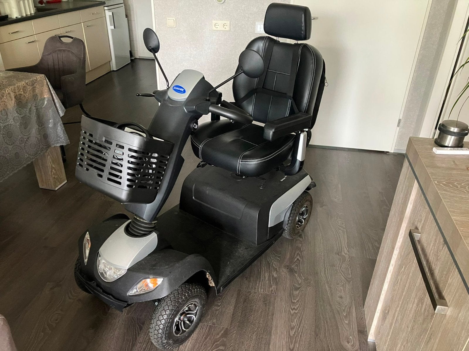 Scootmobiel Orion Pro 4 wiel grijs, Ophalen, Zo goed als nieuw, Overige merken