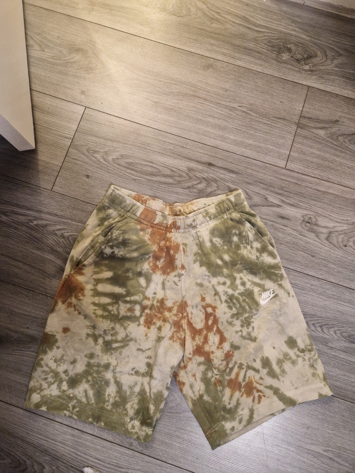 Nike short maat S tie-dye, Kleding | Heren, Broeken en Pantalons, Meerkleurig, Nike, Ophalen of Verzenden, Gedragen