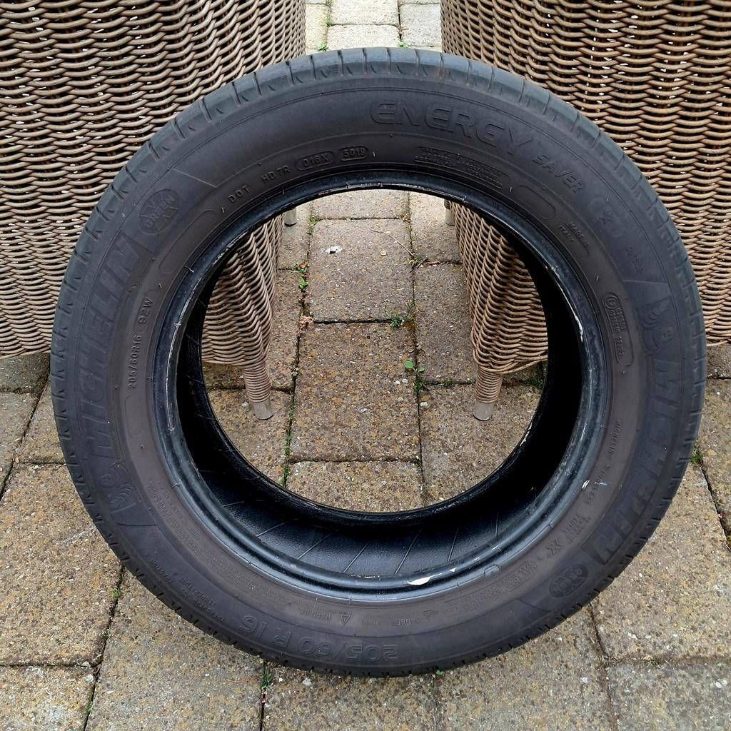2x Michelin Energy Saver banden - 205 60 16 92W, Gebruikt, 16 inch, Band(en), Personenwagen