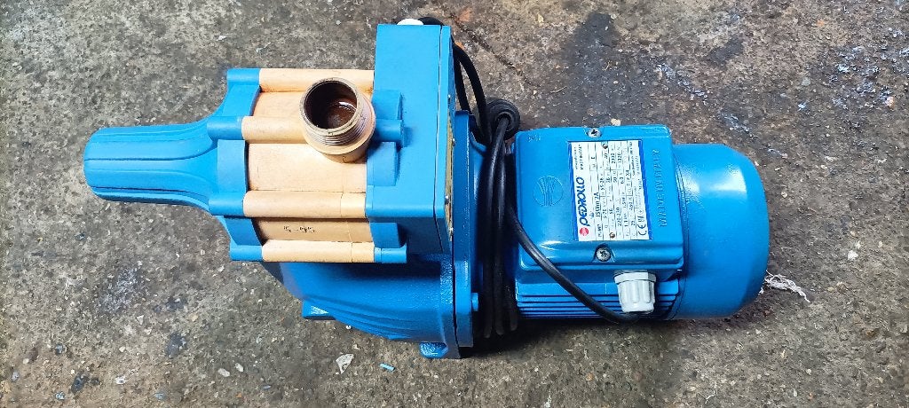 hydrofoor dab en pedrollo, Ophalen of Verzenden, Zo goed als nieuw, Elektrisch, Beregeningspomp