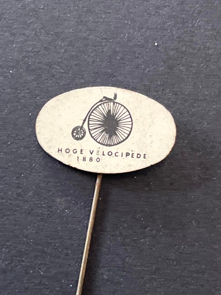 Vintage Hoge Velocipede 1880 Speldje - Antiek Fiets Pin, Gebruikt, Transport, Ophalen of Verzenden, Speldje of Pin