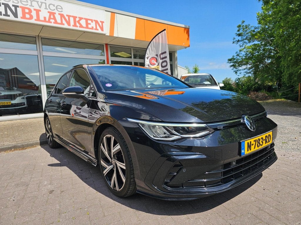 Volkswagen Golf 1.5 eTSI R-Line BJ.2021 / Panodak / Navi / F, Auto's, Euro 6, 4 cilinders, Zwart, Bedrijf