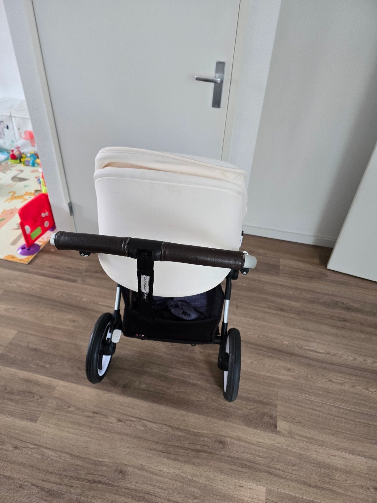 Bugaboo Fox met reiswieg en zitje - Compleet met extra's, Gebruikt, Bugaboo, Ophalen of Verzenden, Verstelbare duwstang