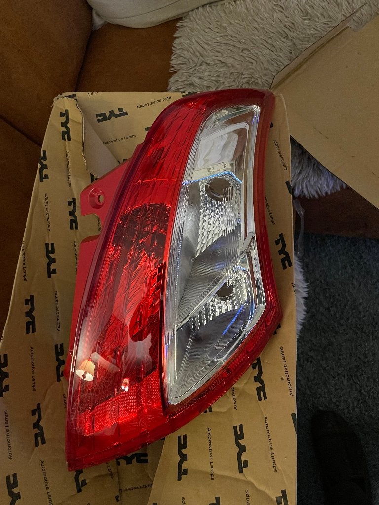 Nieuw achterlicht Suzuki Swift 2010, Ophalen of Verzenden, Nieuw