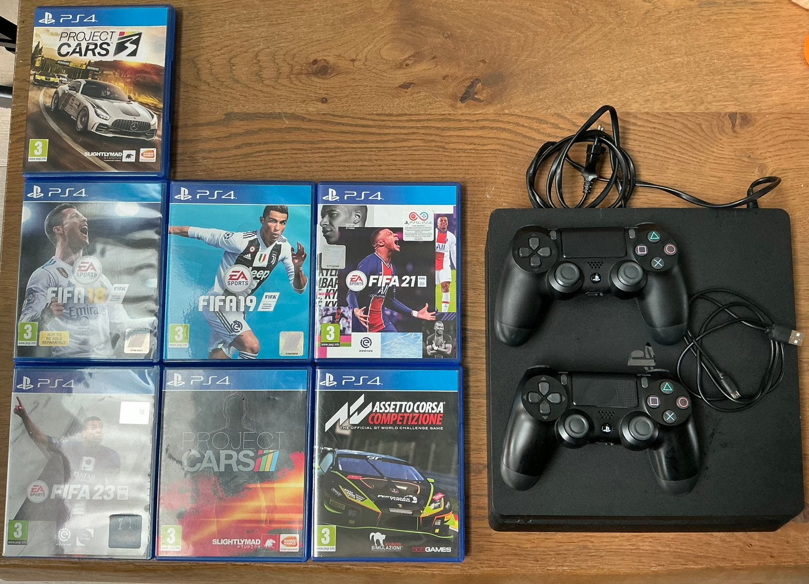 Te koop Playstation 4 + 2 controllers + 7 spellen, Spelcomputers en Games, Met 2 controllers, Ophalen of Verzenden, Original, Gebruikt