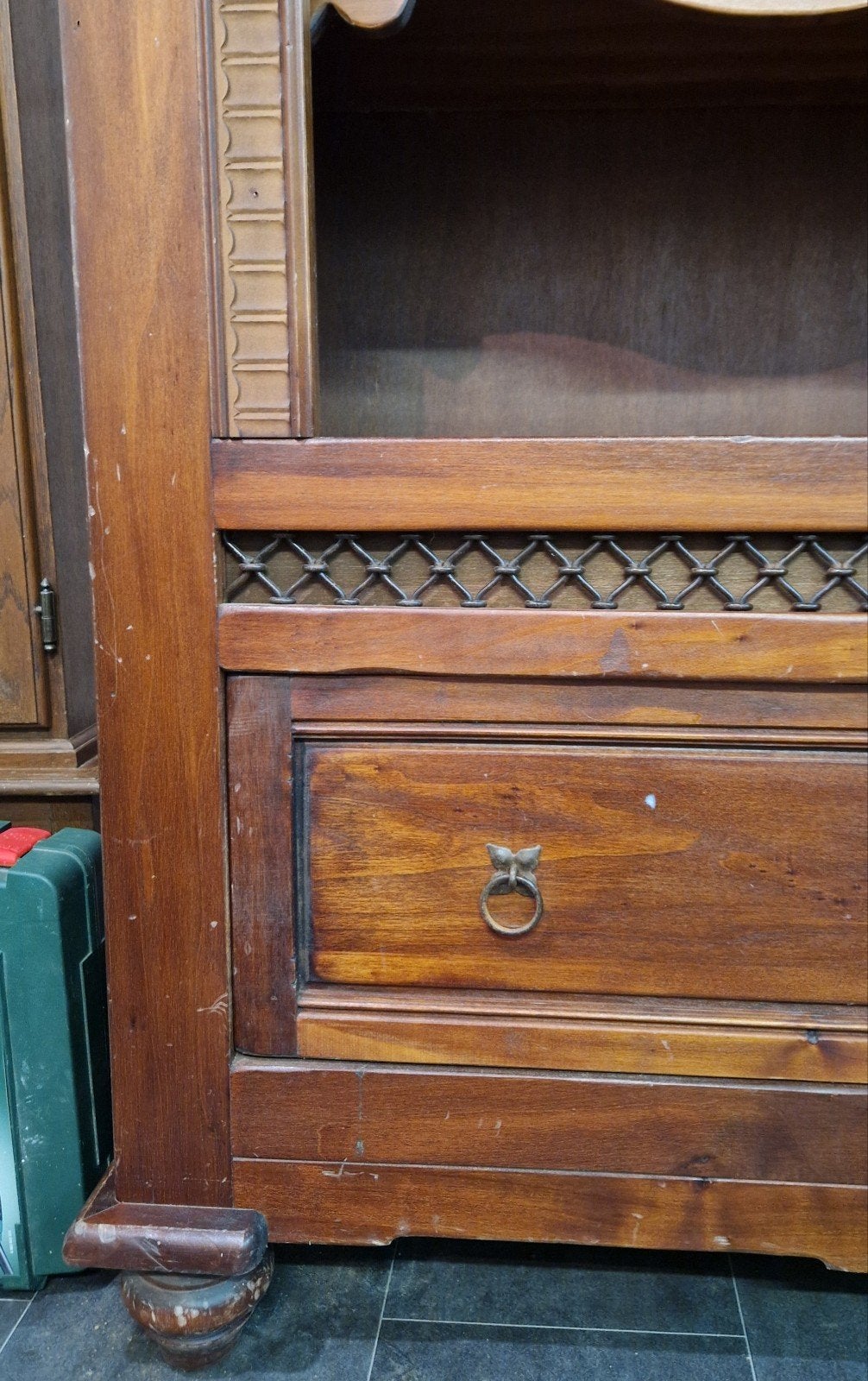 Antieke houten boekenkast met lade, Ophalen
