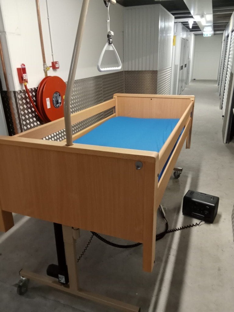 Hoog laag bed, Ophalen of Verzenden, Zo goed als nieuw